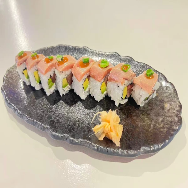 меню в юбари 34 Ensalada de wakame con alga
