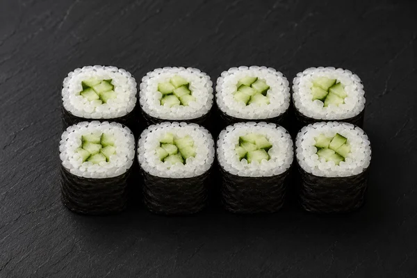 Ensalada de wakame con alga